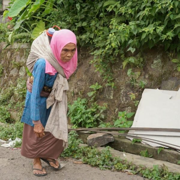 Robinsar Instruksikan OPD Distribusikan Air Selama Musim Kemarau ke Wilayah Terdampak Kekeringan, Janjikan Solusi Pipanisasi Tahun Ini