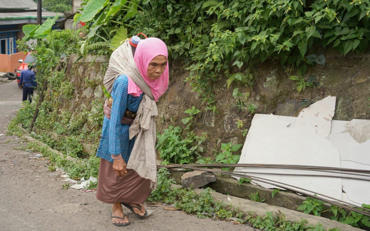 Robinsar Instruksikan OPD Distribusikan Air Selama Musim Kemarau ke Wilayah Terdampak Kekeringan, Janjikan Solusi Pipanisasi Tahun Ini