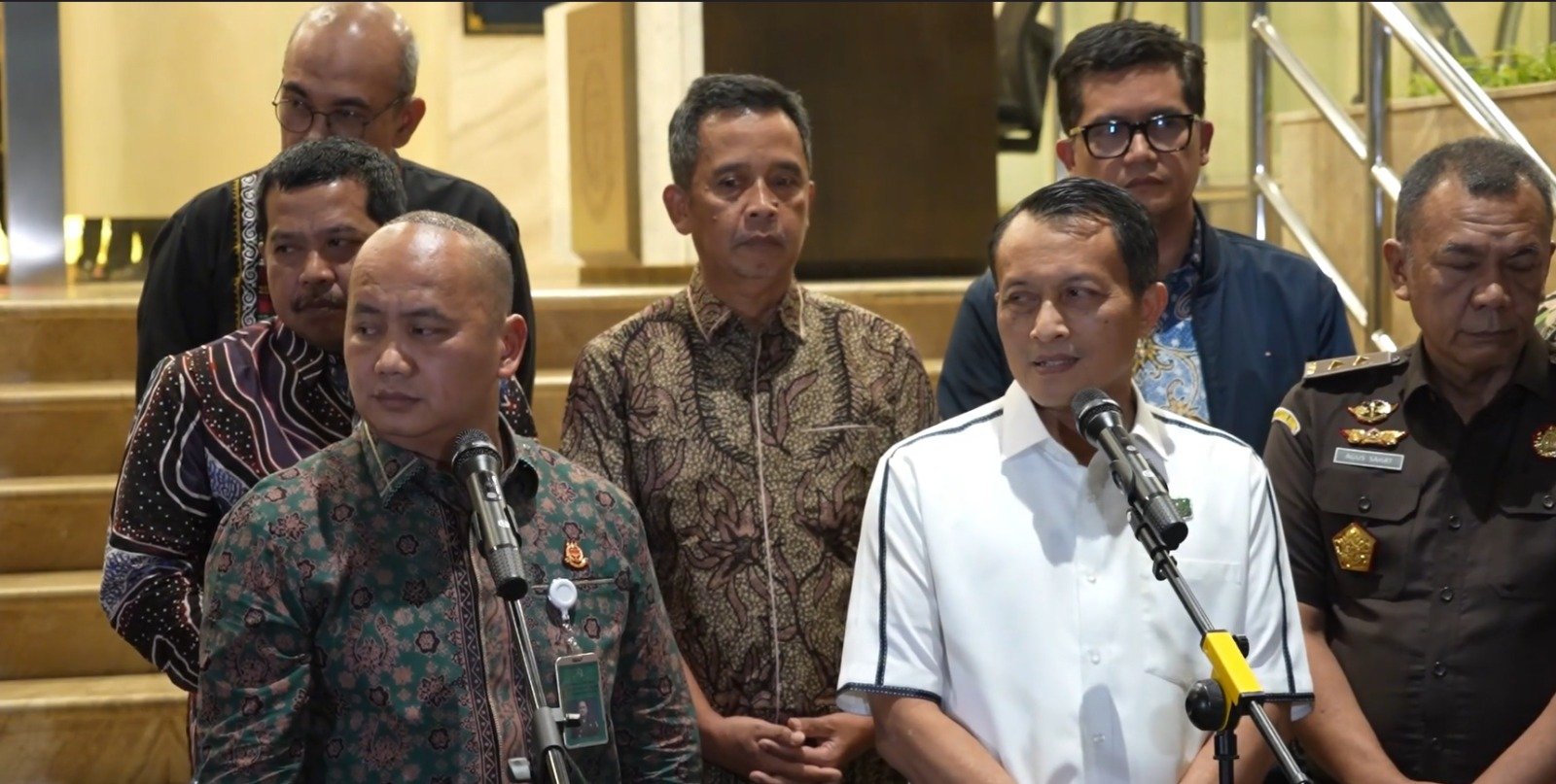 Tim Sembilan Kejaksaan Agung Tetapkan FA Sebagai Tersangka Dugaan TPPU dan Ditahan di Rutan KPK