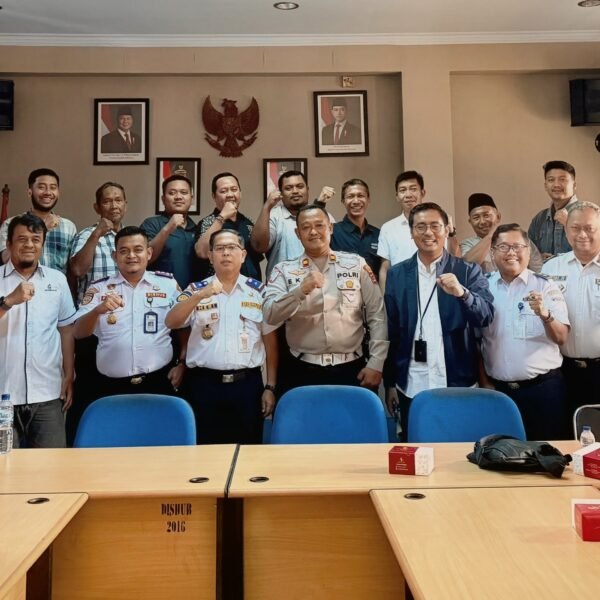Antrean Truk Solar Tutup Badan Jalan, Dishub dan Satlantas Cilegon Panggil Pengusaha SPBU