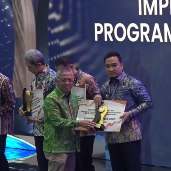 Raih Penghargaan Pemerintah Daerah Berprestasi, Pemkot Cilegon Diganjar Bantuan Pembangunan 200 Rutilahu